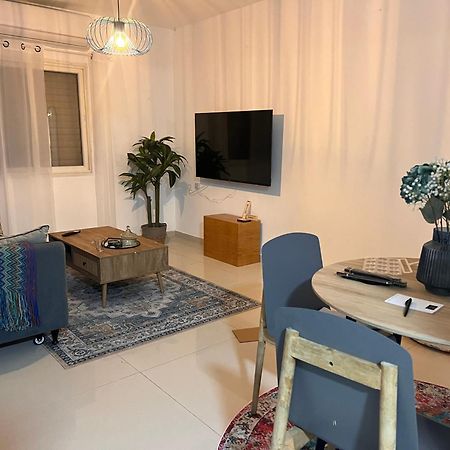 Duke Of The Dead Sea By Crown Apartment Неве Зохар Екстериор снимка